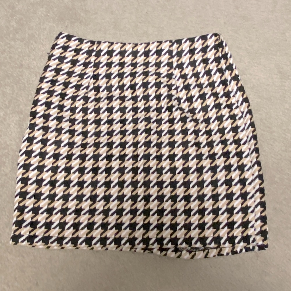 NWOT Shein herringbone print tweed skirt